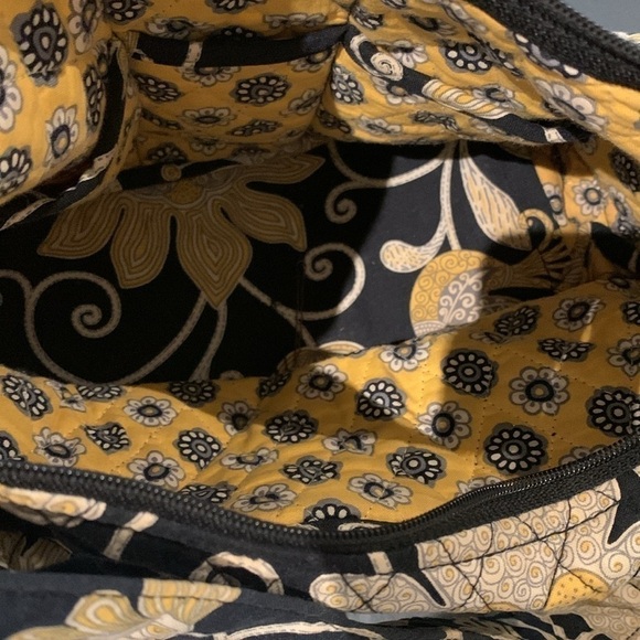 Vera Bradley On the Go Crossbody - Picture 2 of 3